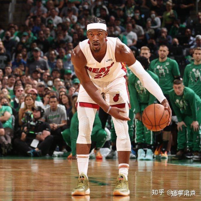 HLE翻盘MAD，Knight打出惊人五杀宿命之战入围赛，强势挺进下一轮