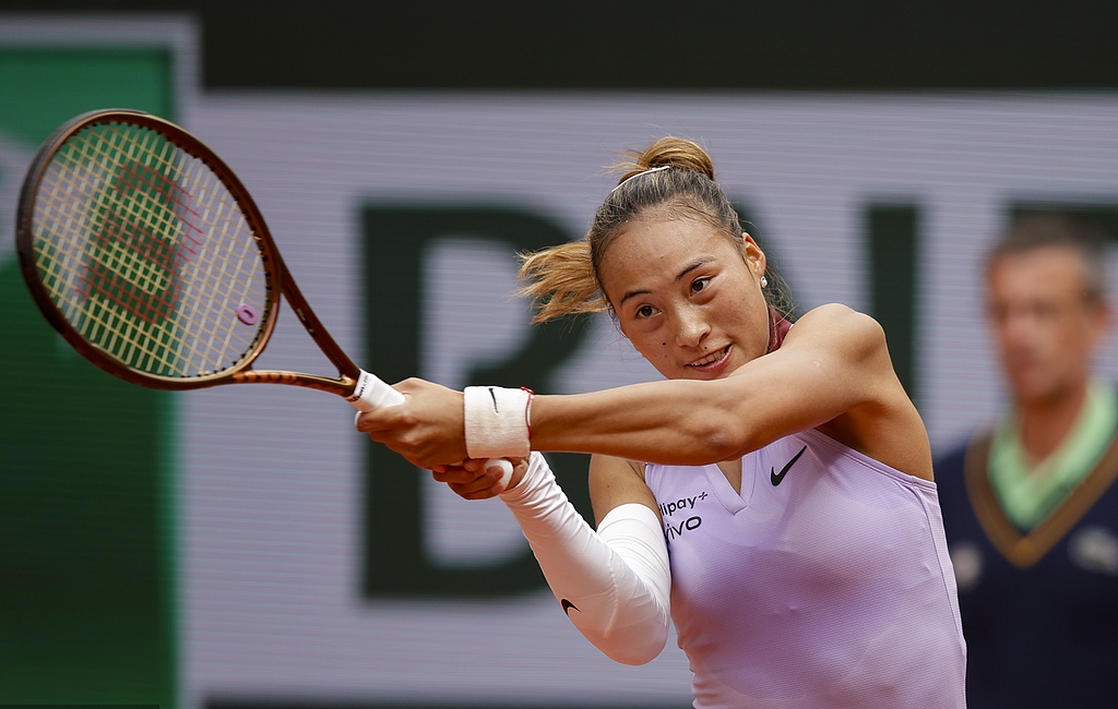 HKA鏖战EG，Caps操刀奇招英雄翻盘焦点之战半决赛，强势挺进下一轮