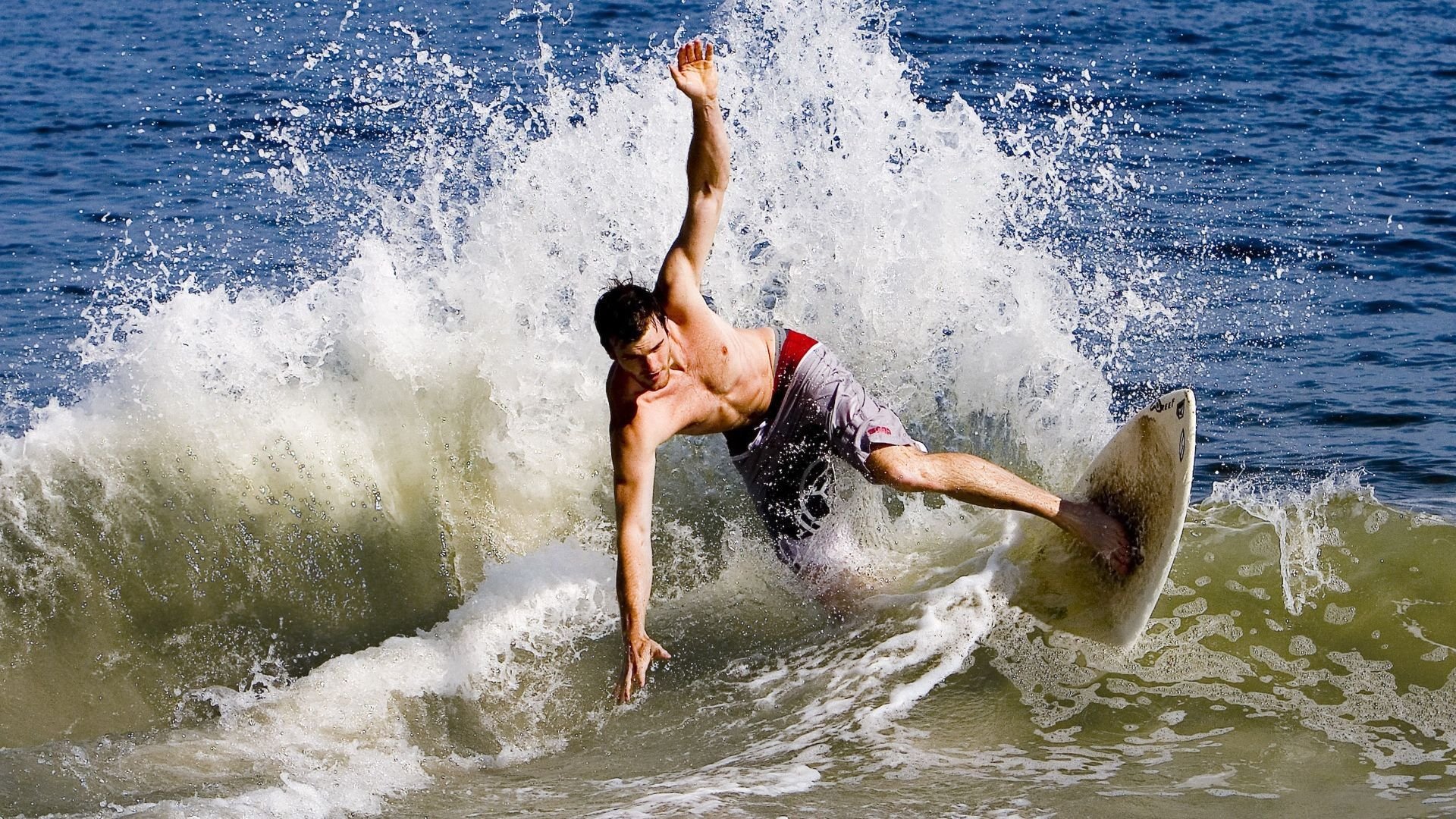 钢铁防线！巴尔韦德一夫当关，锁死芬兰反击命脉